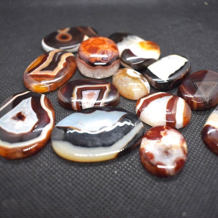 Agate(Aqeeq): The Artistry of Nature’s Masterpiece